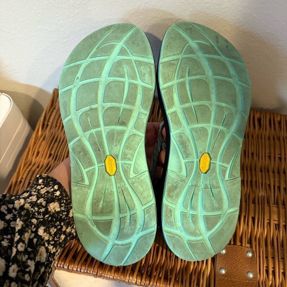 Chaco Strappy Sports Outdoor Sandals Dash Grey Blue Womens Sz 9 Comfort Hiking - Picture 7 of 8